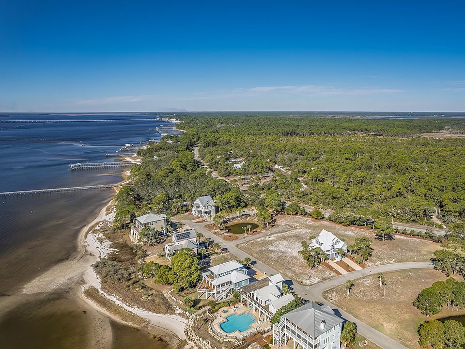 1st image of Mainsail Ct