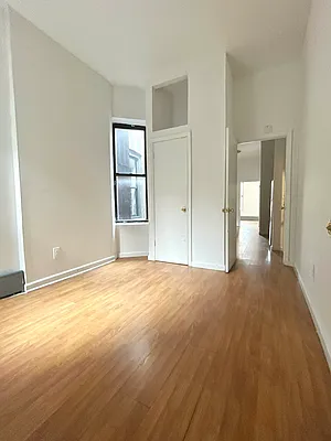 Rented by Living New York | media 17