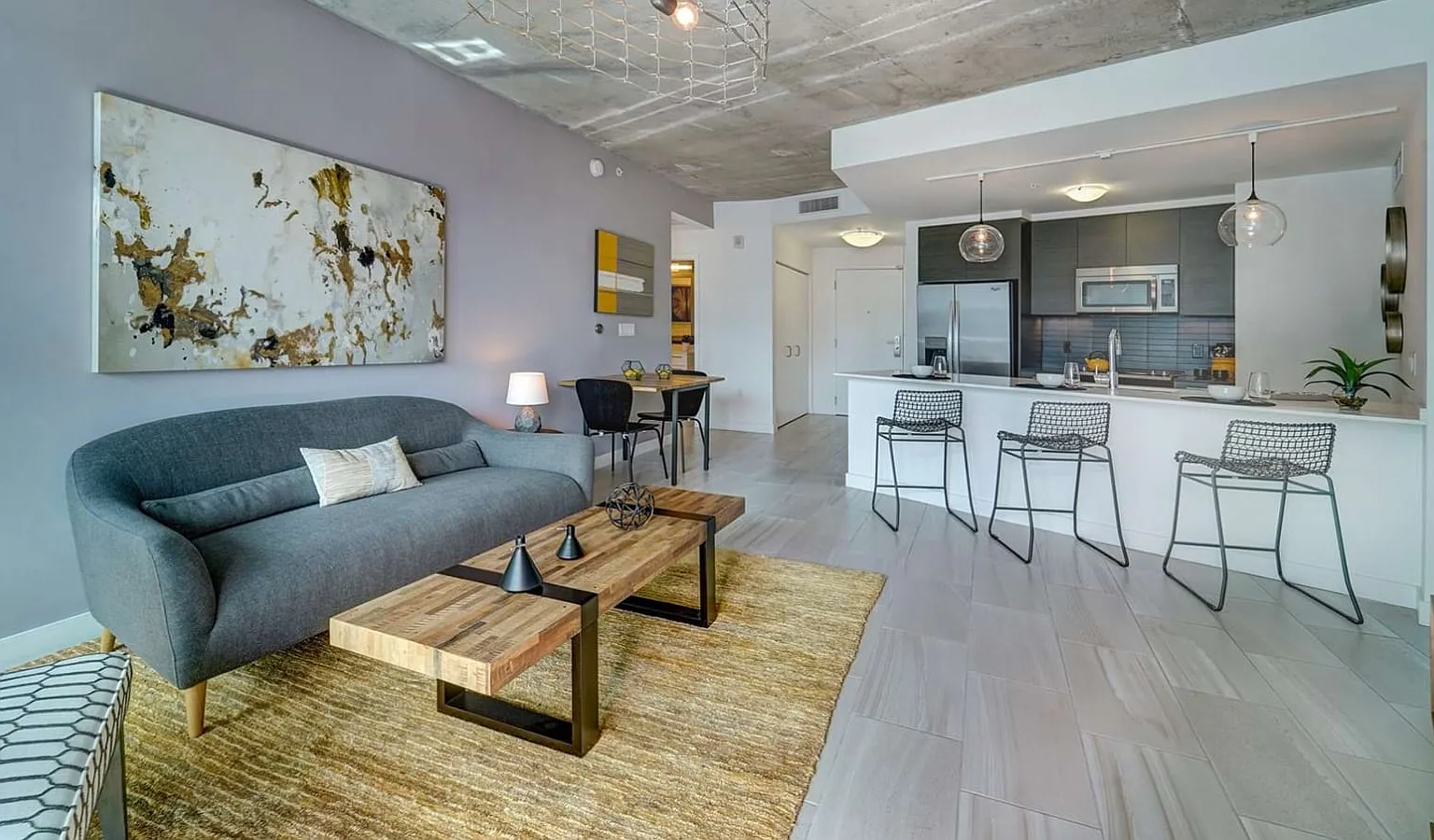 Studio, 538 sqft, $2,633 — Photo 3