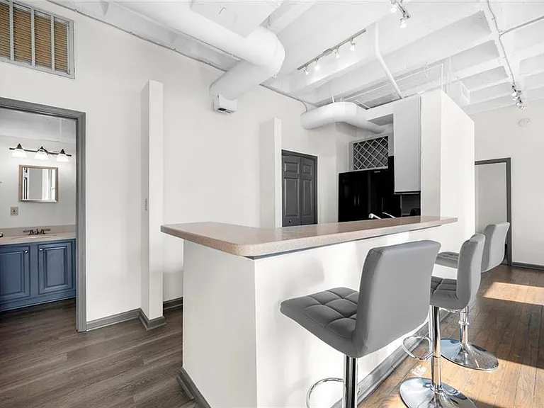 32 Peachtree St NW #508 — Photo 5