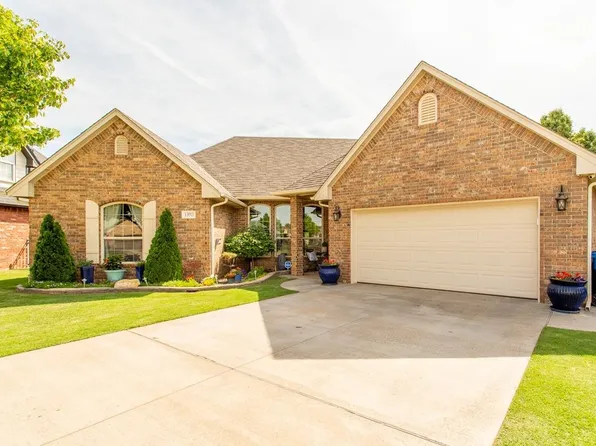 1103 Dalton Ct, Enid, OK 73703