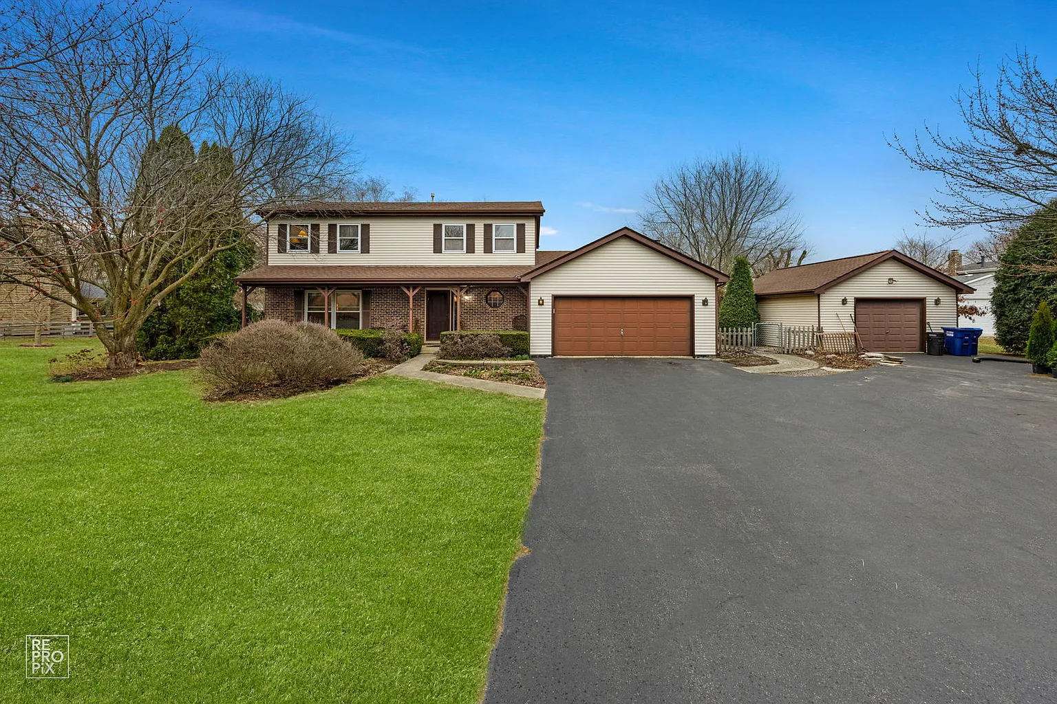 4N535 Foxfield Dr photo 1