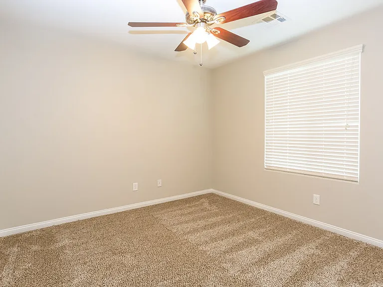 5661 Primrose Peak Ct — Photo 6