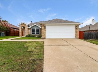 6931 Meadow Bend Dr, Arlington, TX 76002