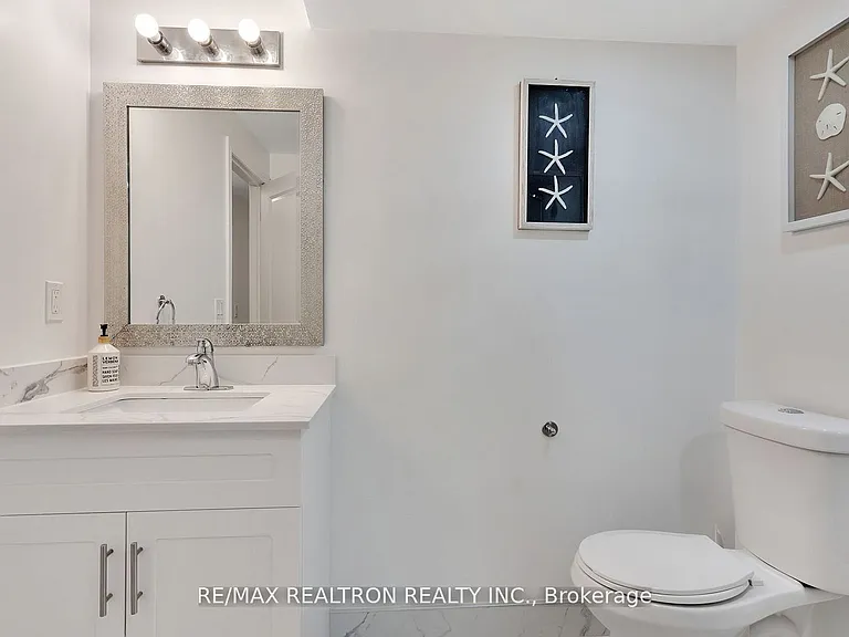 4 Oceanpearl Cres — Photo 13