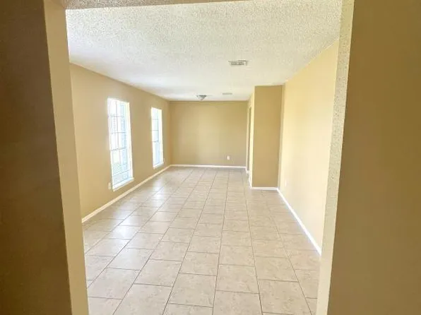 12210 Roandale Dr, Houston, TX 77048