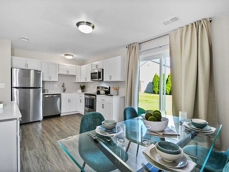 Rochester Villas — Photo 1