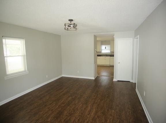4th image of 3303 Gleason Dr