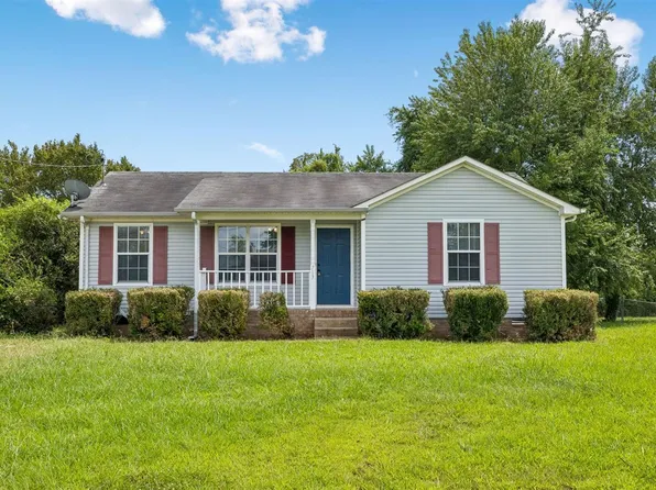 717 Polk Ave, Oak Grove, KY 42262