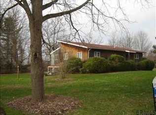 1427 S Schodack Rd, Castleton, NY 12033