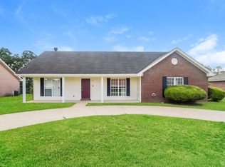 111 Cattail Curv, Millbrook, AL 36054