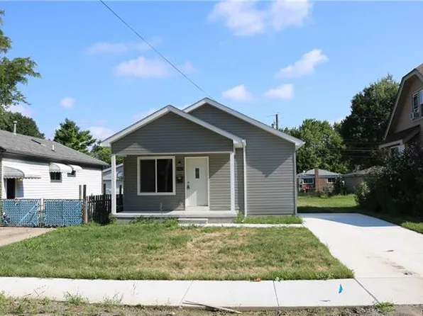 8443 Stout, Warren, MI 48093