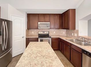 2609 Blue Bayou Dr, Dallas, TX 75253
