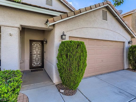3rd image of 9554 Malvasia Ct