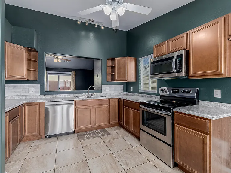 8520 W Palm Ln #1091 — Photo 13