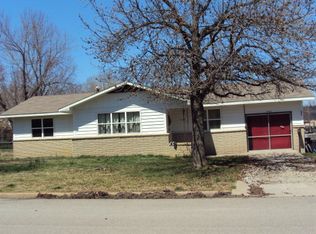 1445 W Main St, West Plains, MO 65775