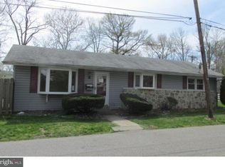 369 Hutchinson Ter, Holmes, PA 19043