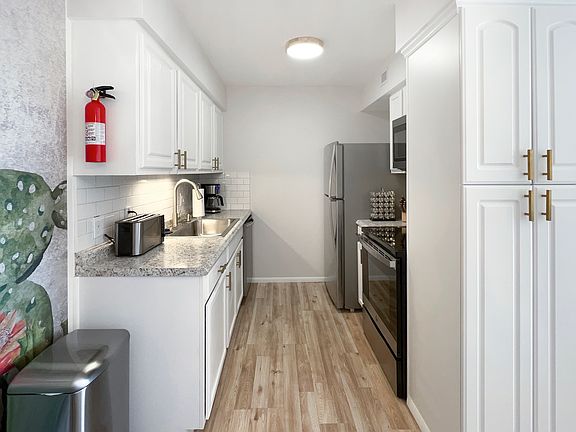 2nd image of 6351 N Barcelona Ct Unit 822