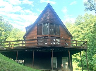 7866 Paint Creek Rd, Scarbro, WV 25917