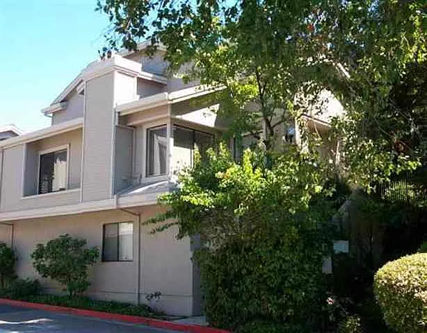 1741 Geary Rd Unit 1741 photo 1