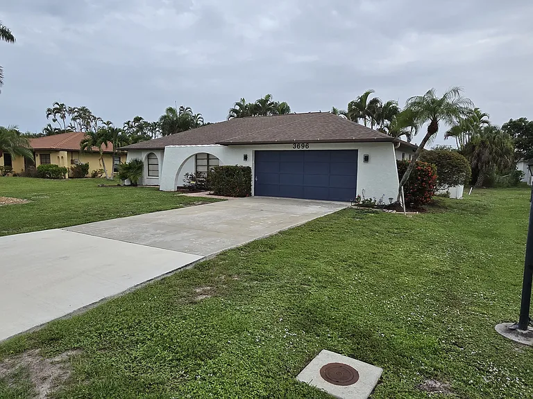 3696 McComb Ln — Photo 2