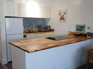 1000 SW 10th Ter APT 17P, Hallandale, FL 33009