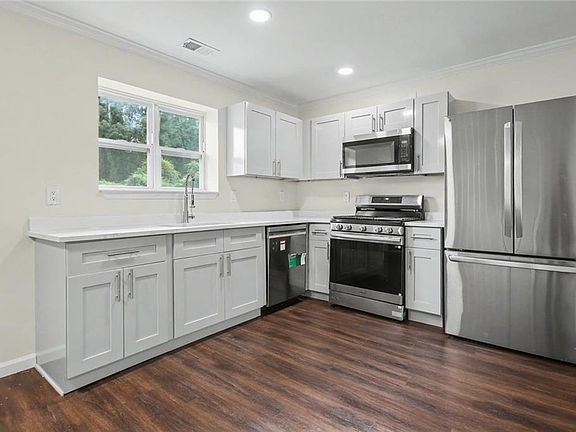 3rd image of 6456 Abercorn St