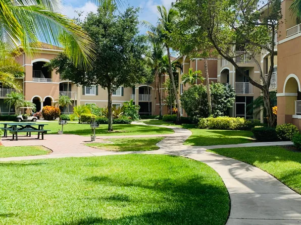 6521 Emerald Dunes Drive #307, West Palm Beach, FL 33411