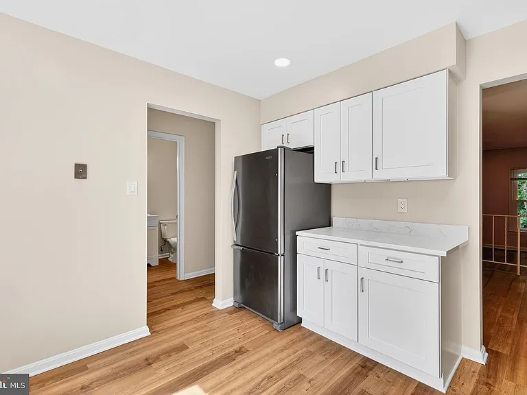 7306 Eggar Woods Ln — Photo 6