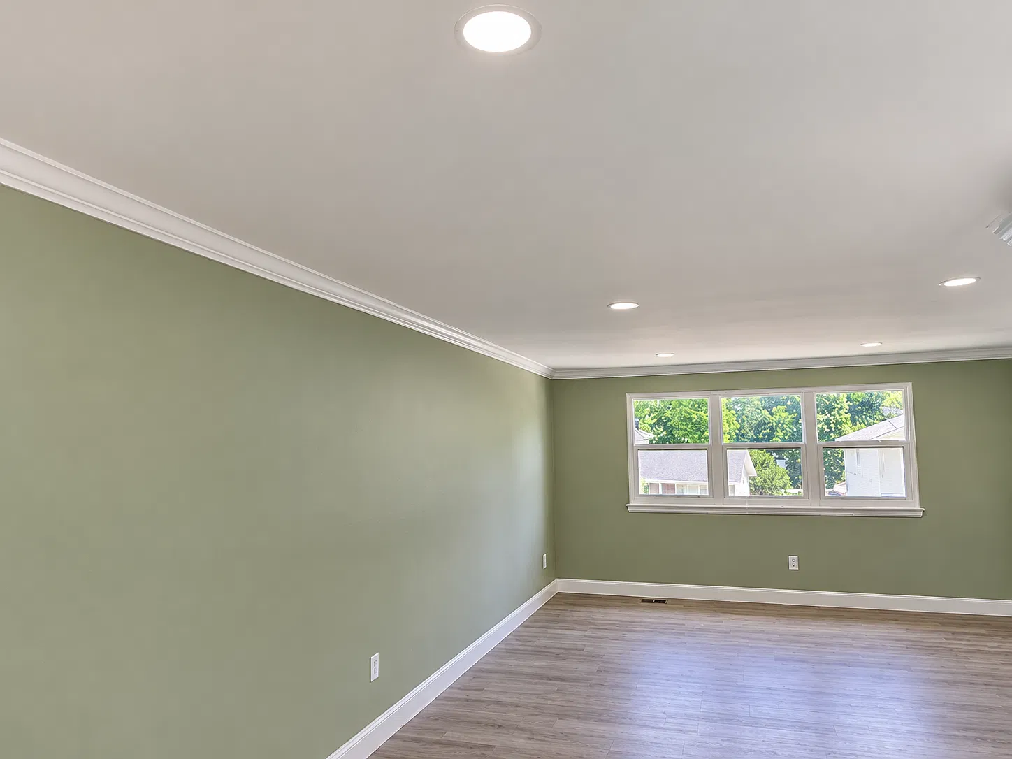 4 bed, 1176 sqft, $3,500 — Photo 4