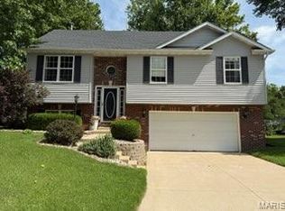 14 Shaderest Ct, Glen Carbon, IL