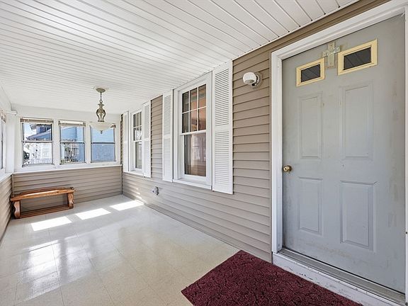 2nd image of 116 Stockman St