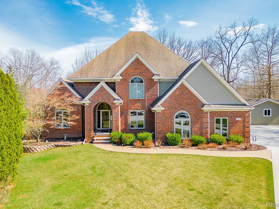 1st image of 7735 Oak River Dr