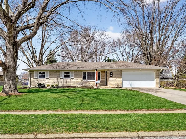 1042 E Logan St, Brownsburg, IN 46112
