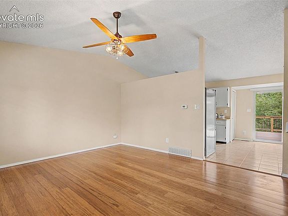 5th image of 1370 Amstel Dr