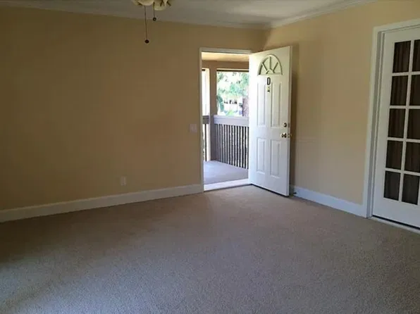 8628 Via Mallorca APT D, La Jolla, CA 92037