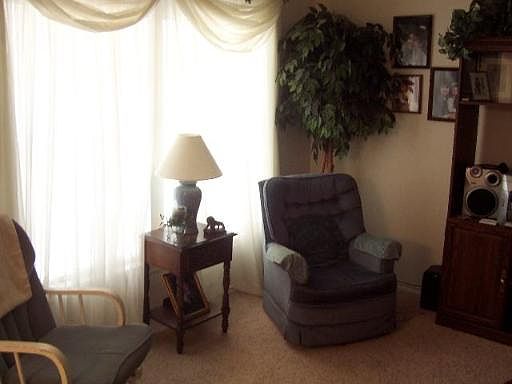 5th image of 2310 FAIRHILL DR