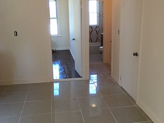 2nd image of 6938 Almeda Ave