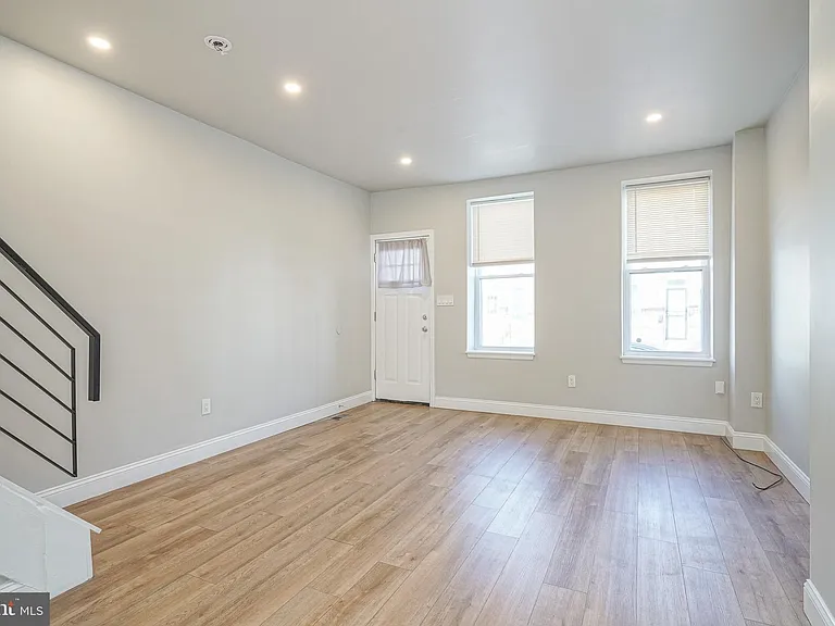 3037 Tulip St — Photo 9