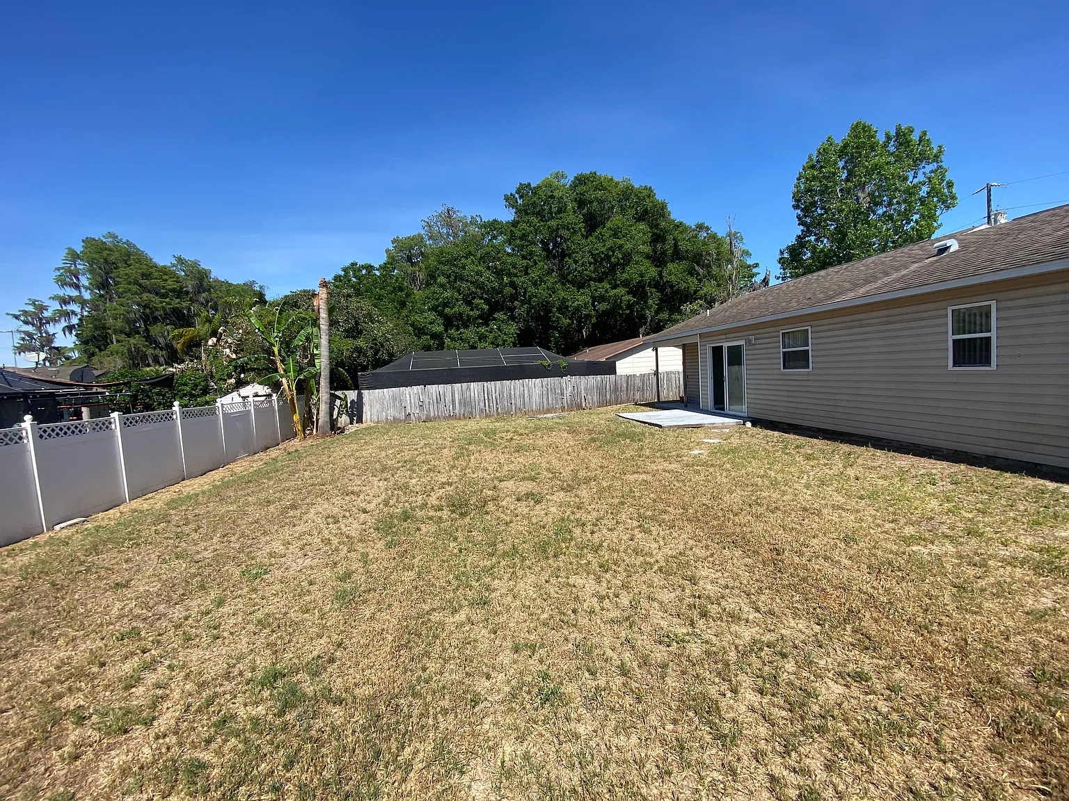 3 bed, 1011 sqft, $1,900 — Photo 3