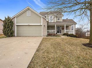 605 Old Paint Rd, Raymore, MO 64083