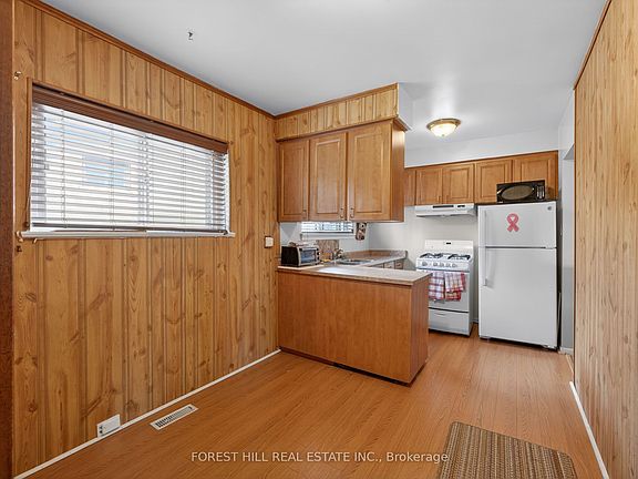 4th image of 43 Lanyard Rd