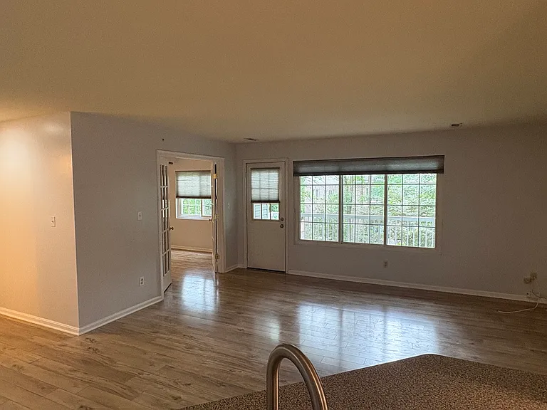 9 Tintern Ct #202 — Photo 4