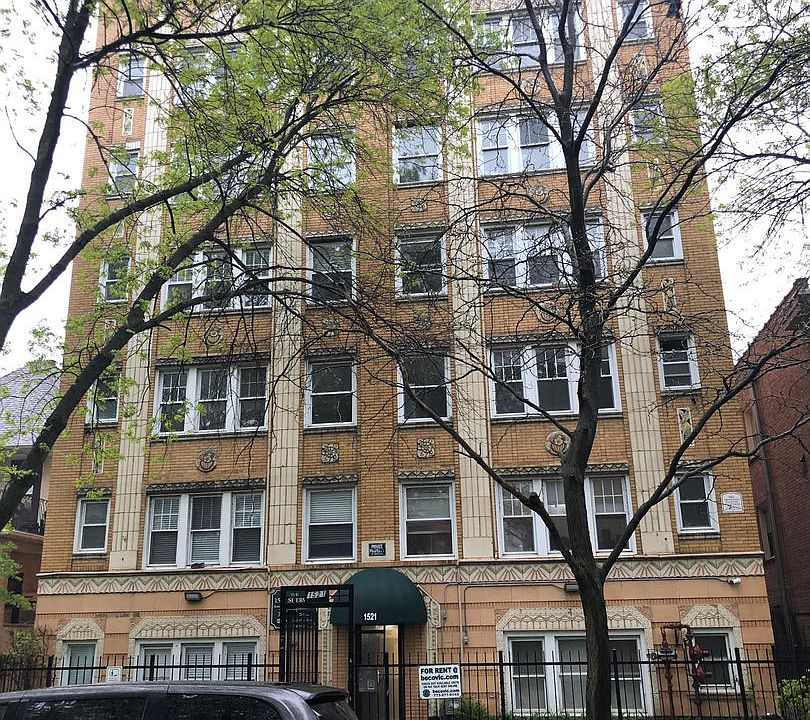 1st image of 1521 W Sherwin Ave #509