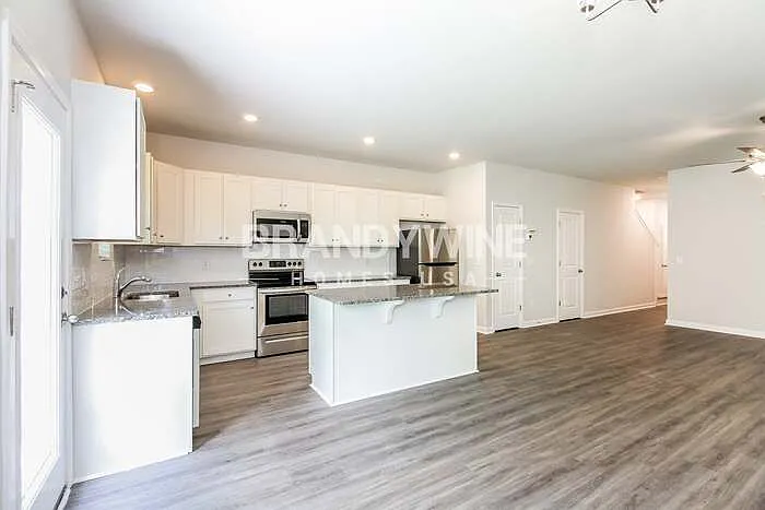 835 Coosaw Pl — Photo 12