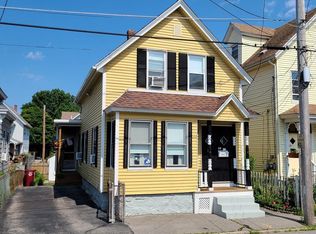 22 Hastings St, Lowell, MA 01851