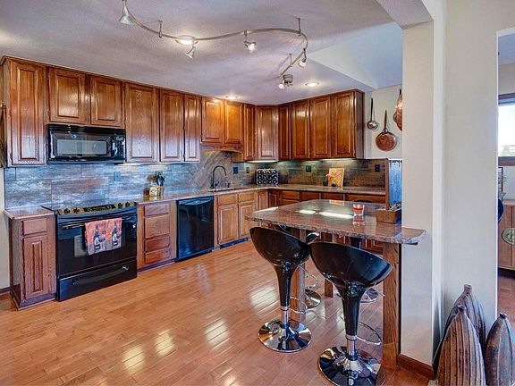 Beautiful Custom Tiled Back Splash