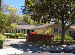 862 Garland Dr, Palo Alto, CA 94303