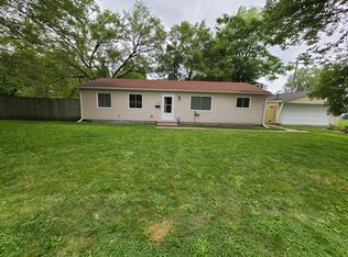 1202 Ellis Dr, Urbana, IL