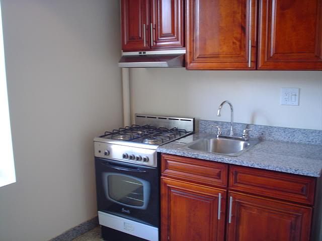 1st image of 504 E 13th St APT 3D